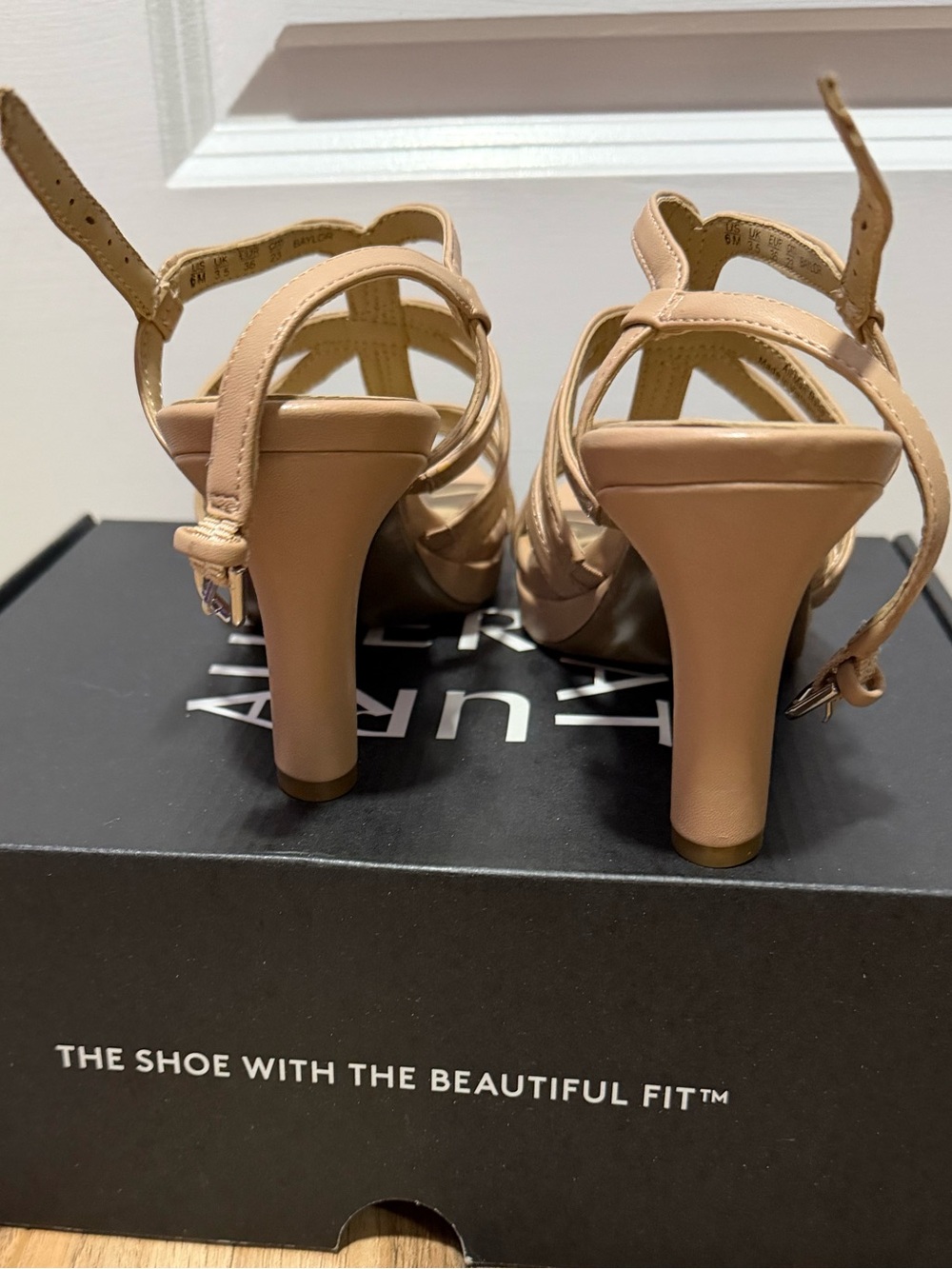 Naturalizer Baylor Strappy Platform Sandals Crème Brûlée Nude Spike Heel Size 6M - Picture 5 of 6